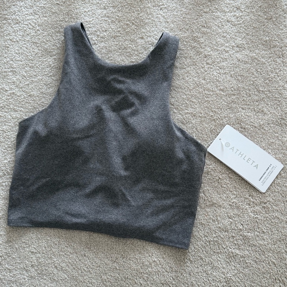 Athleta Conscious Crop